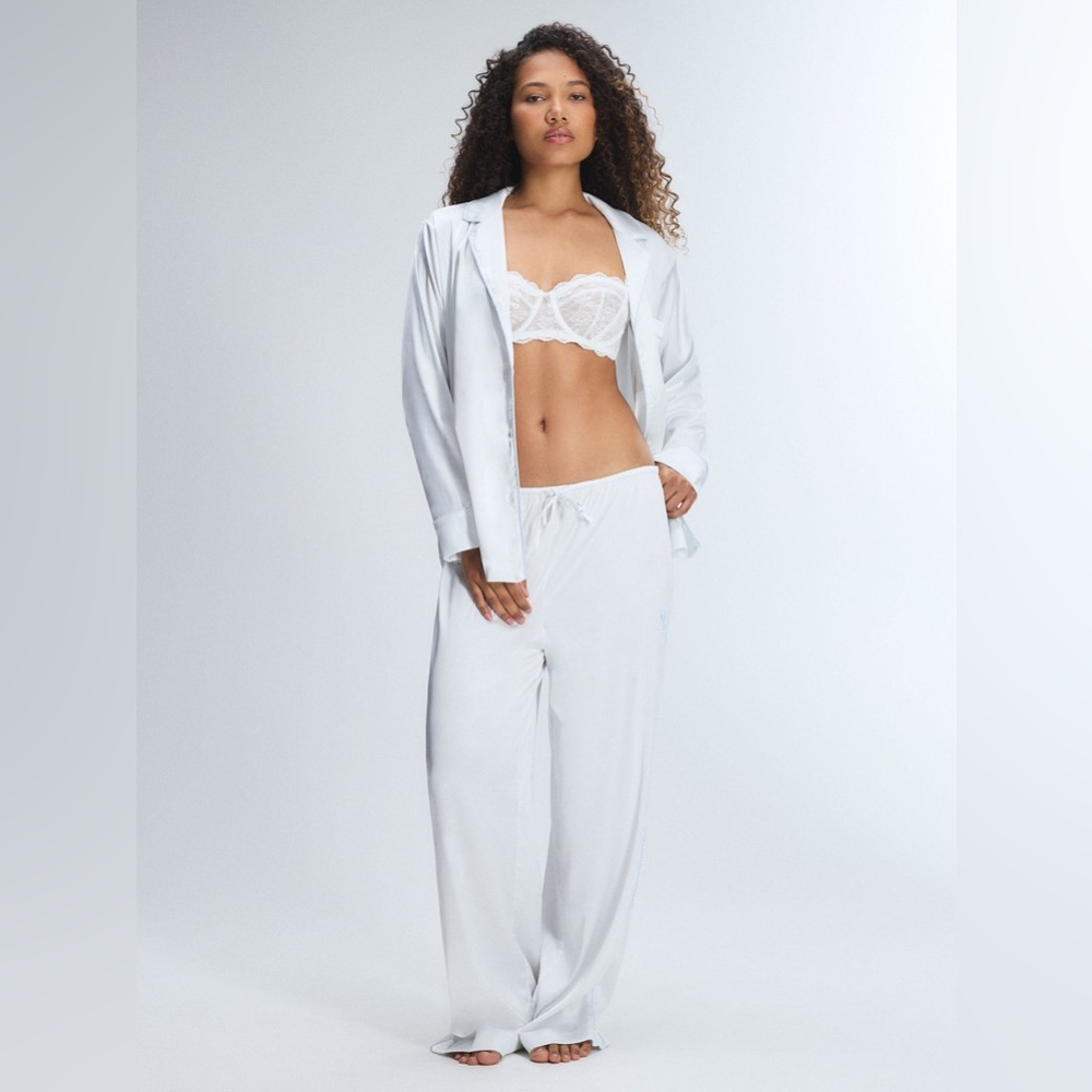 🏷️🔖 NWT Savage x Fenty Pajama Set